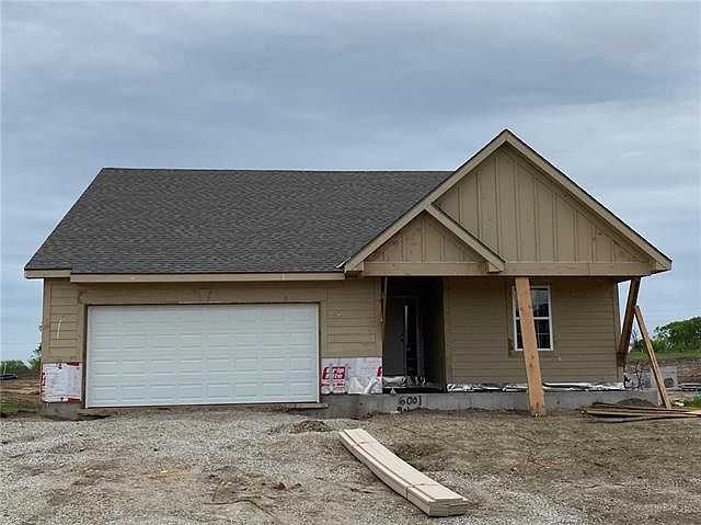 1st image of 6001 NE 119th St