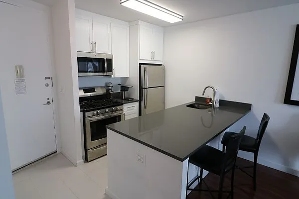 Rented by Newell and Assoc. | media 3