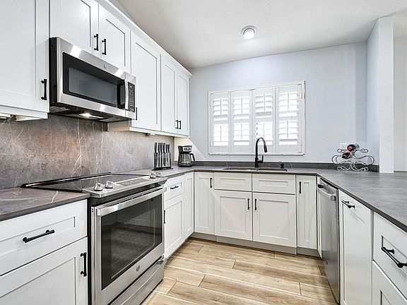 Kitchen window with blinds
