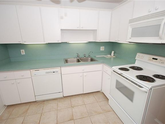 4th image of 4880 Locust St NE APT 229