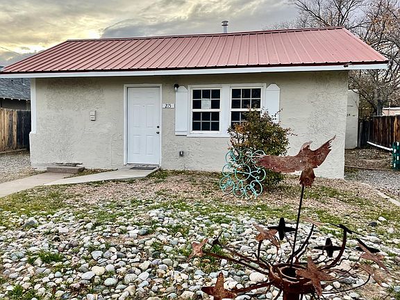 2nd image of 215 Stanford Dr SE #1