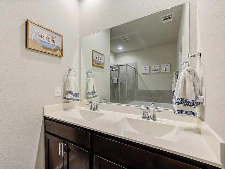 1615 Goose Island Ln — Photo 9