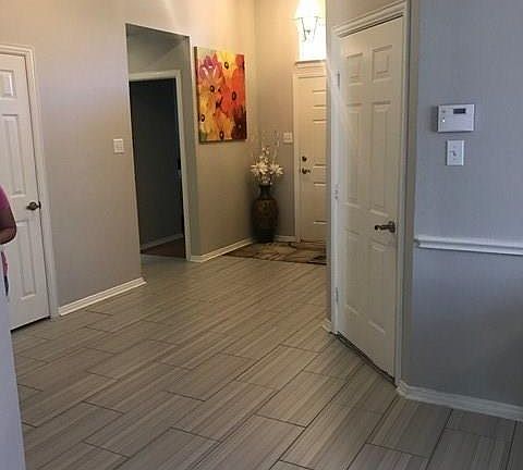 3rd image of 708 Dover Park Trl