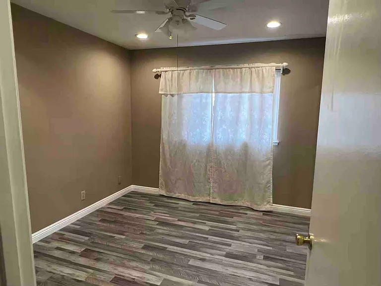 19107 Owen Way — Photo 13