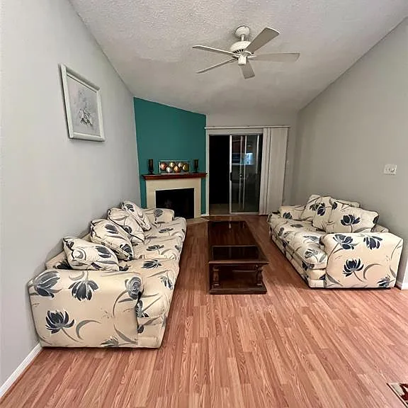 2120 El Paseo St #310 — Photo 23