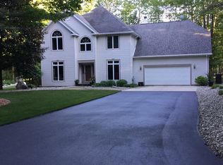 3261 Fairway Dr, Standish, MI 48658