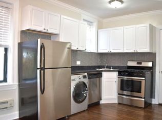 2152 N Fremont St, Chicago, IL 60614