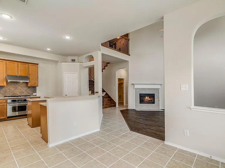 11570 Beeville Dr — Photo 35