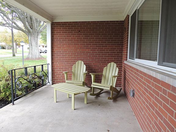 2nd image of 5940 Monticello Ave