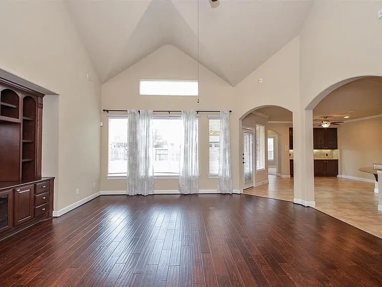510 McAllister Ave — Photo 12