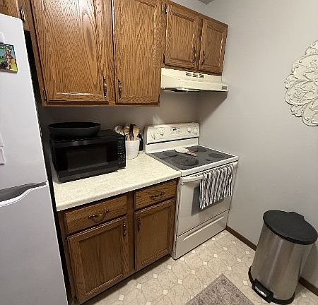 5th image of 816 S Park Ave APT 2D