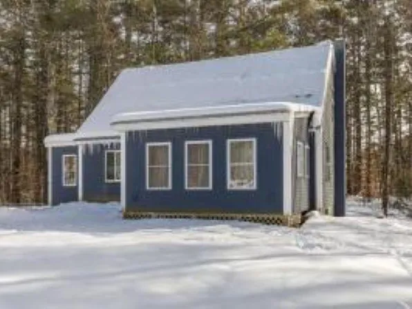 28 Stokewood Drive, Lebanon, ME 04027