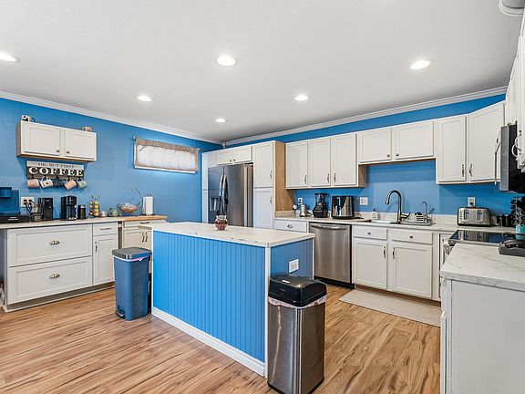 5th image of 1602 Avenue B