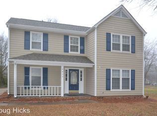 5400 Green Moss Ln, Charlotte, NC 28208