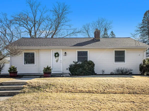 3541 Roosevelt Rd, Jackson, MI 49203