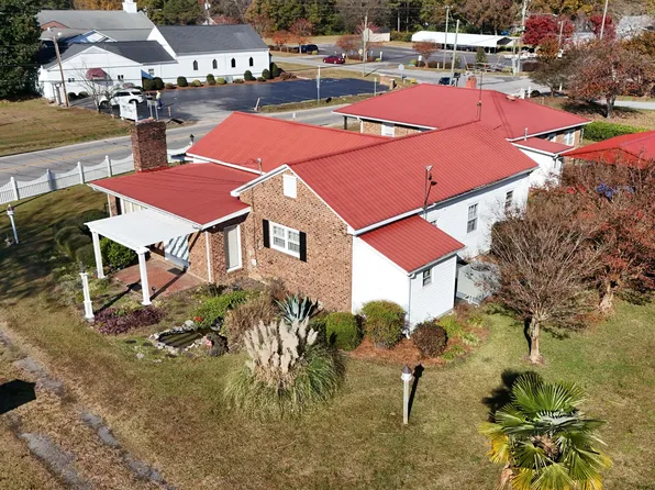 235 Iris Bryant Rd, Erwin, NC 28339