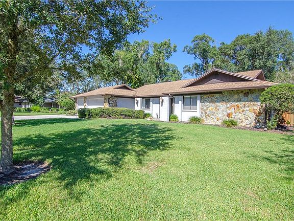 2nd image of 1214 N Riverhills Dr