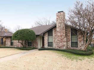 716 Maple Glen Dr, Garland, TX 75043