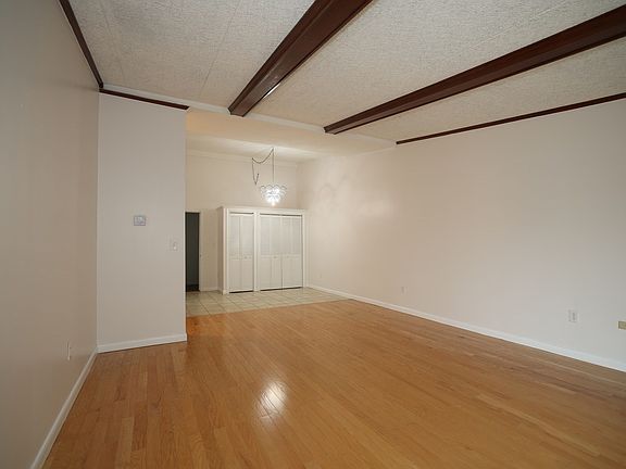 4th image of 57 Broadlawn Park #14B