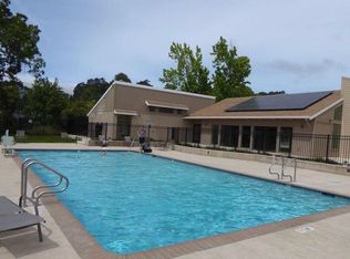 5 Oak Crest Ct APT D, Novato, CA 94947