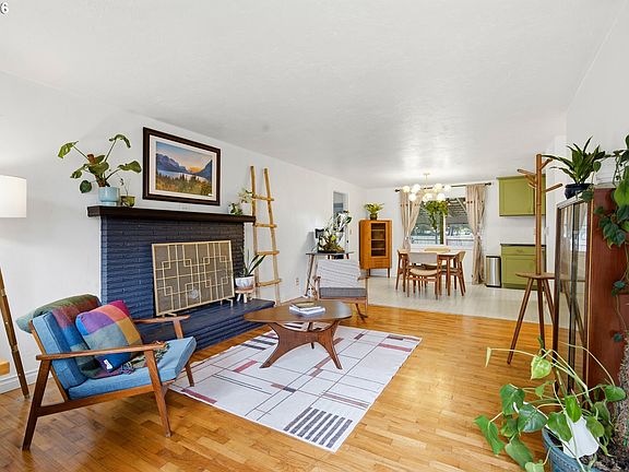 4th image of 4488 Knoop Ave