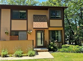 35049 N Turtle Trl APT C, Willoughby, OH 44094