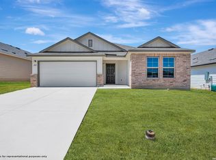 1013 Eagle Xing, Seguin, TX 78155