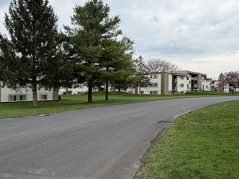 Cedarwood Crossings — Photo 33