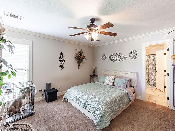 5th image of 50 Ashberry Ln