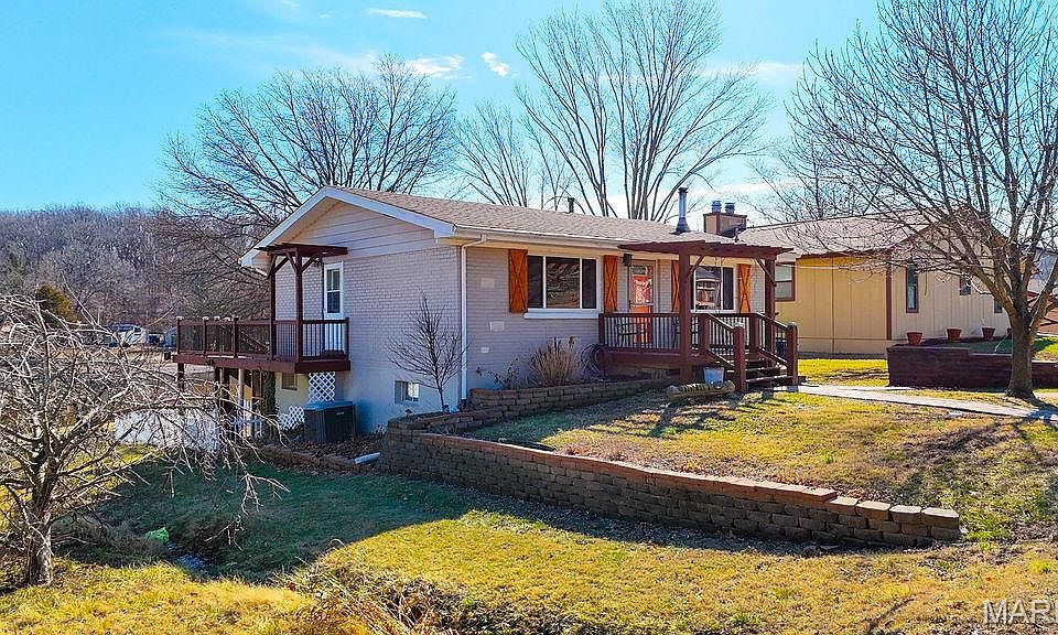 1st image of 14274 S Lake Dr