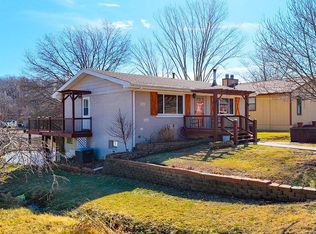 14274 S Lake Dr, De Soto, MO 63020