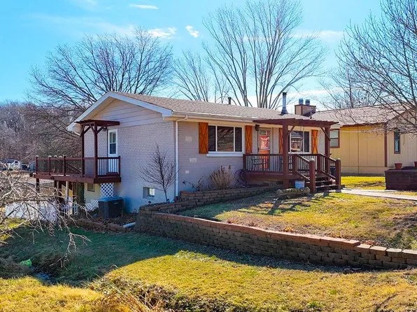 14274 S Lake Dr, De Soto, MO 63020