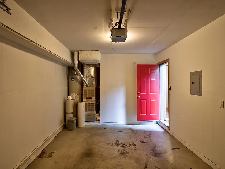 1133 NE Hidden Valley Dr #A-D — Photo 18