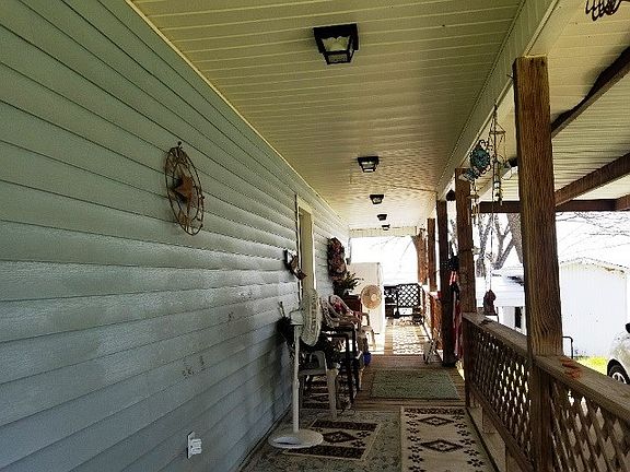 4th image of 8738 Lakeshore Dr