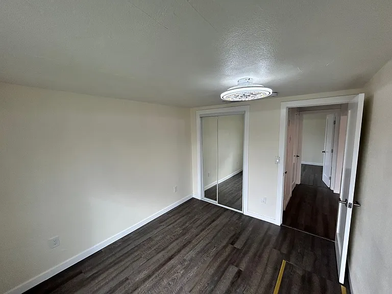 1525 W Orangeburg Ave — Photo 16