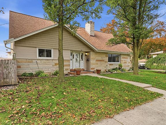 2nd image of 9045 W Butler PLACE