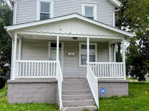 749 Columbus Ave, Akron, OH 44306