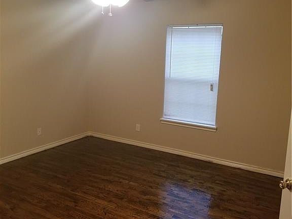 4th image of 2220 Piedmont St
