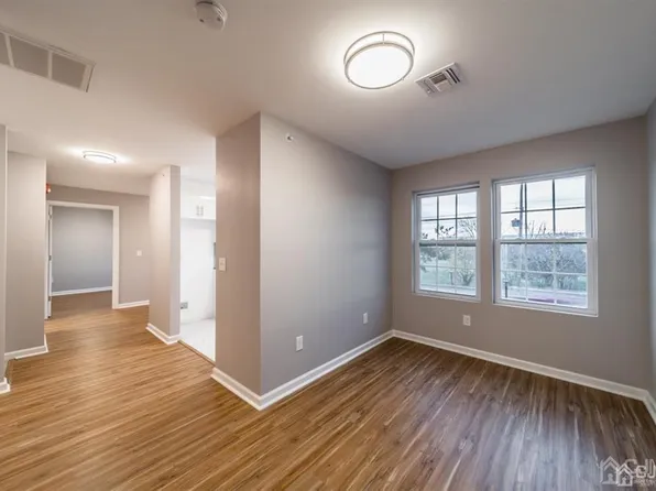 875 Port Reading Ave #2A, Pt Reading, NJ 07064