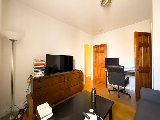 Rented by Denise Rosenblum, LREB | media 16