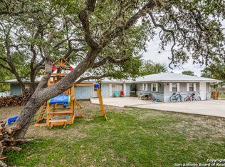 825 Horseshoe Trak, Spring Branch, TX 78070