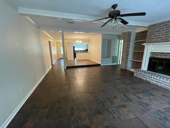 4th image of 6943 Foxhurst Ln