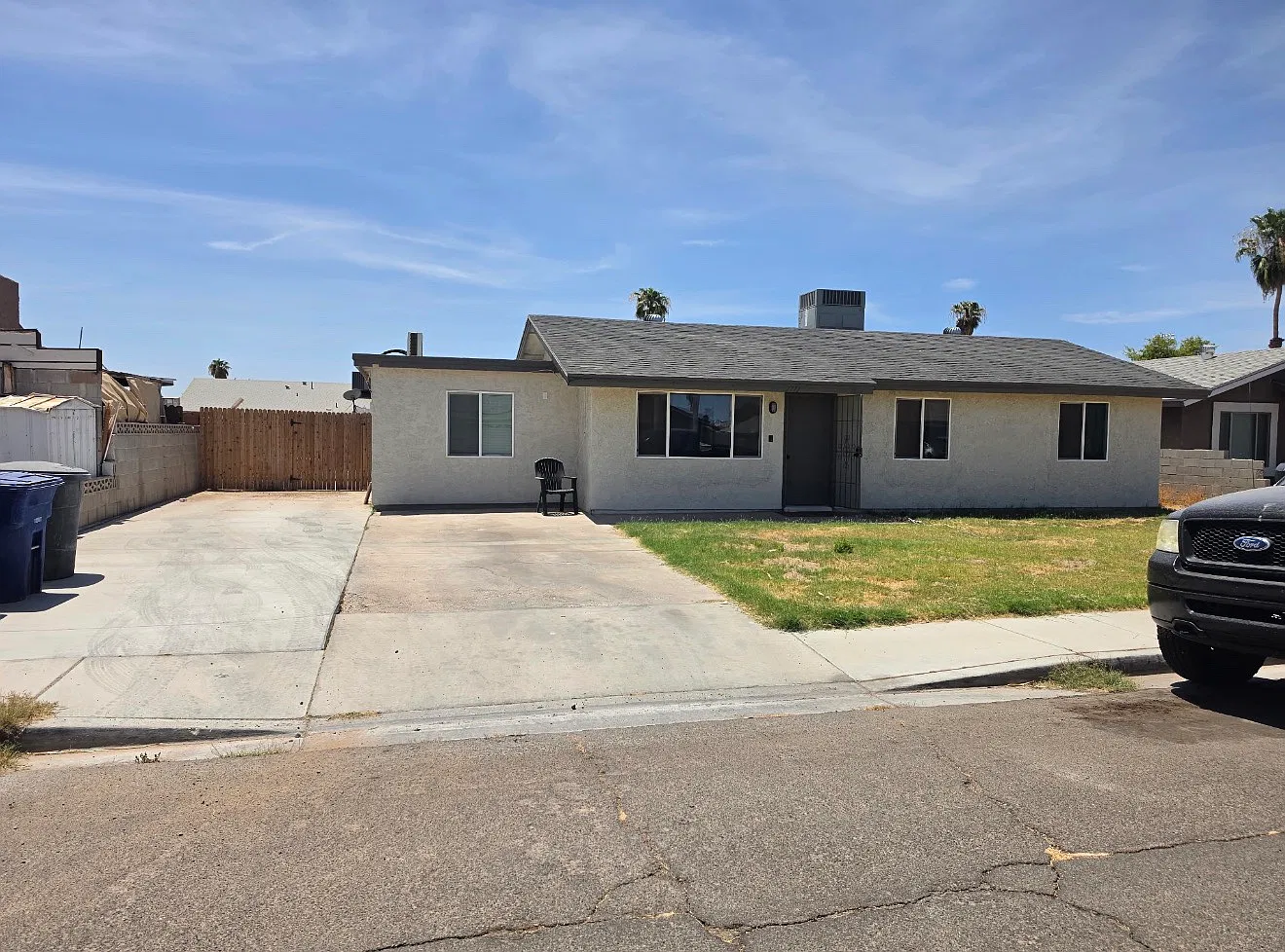 3 bed, 1100 sqft, $1,550 — Photo 2