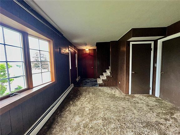 5th image of 5 Browne Hill Ct