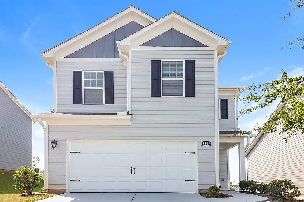 3 bed, 2.5 bath, 1915 sqft, $2,095 — Photo 1