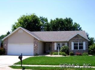 2705 Hunters Crossing Dr, Edwardsville, IL 62025