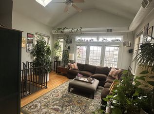 1627 W Grand Ave #3, Chicago, IL 60622