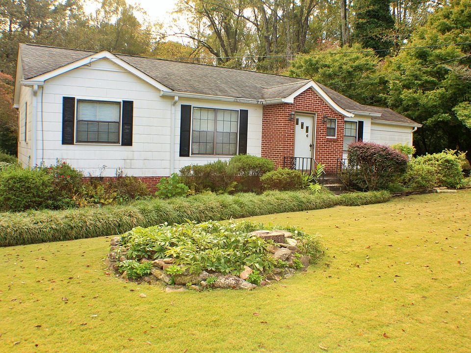 1st image of 2035 East Cir