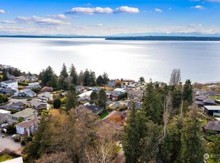 2405 NW 205th St, Seattle, WA 98177