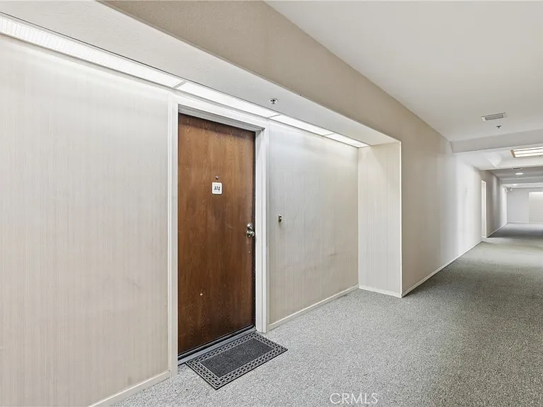 2559 Plaza Del Amo #104 — Photo 24